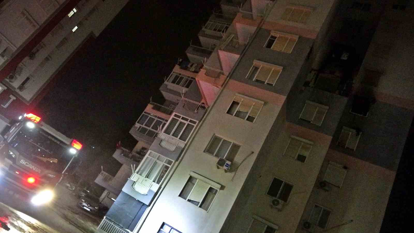 antalyada 15 katli binadaki daire alev alev yandi 1 yarali 6 393ad6Mg