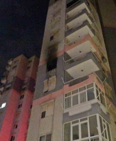 antalyada-15-katli-binadaki-daire-alev-alev-yandi-1-yarali-SQR2CVBT.jpg