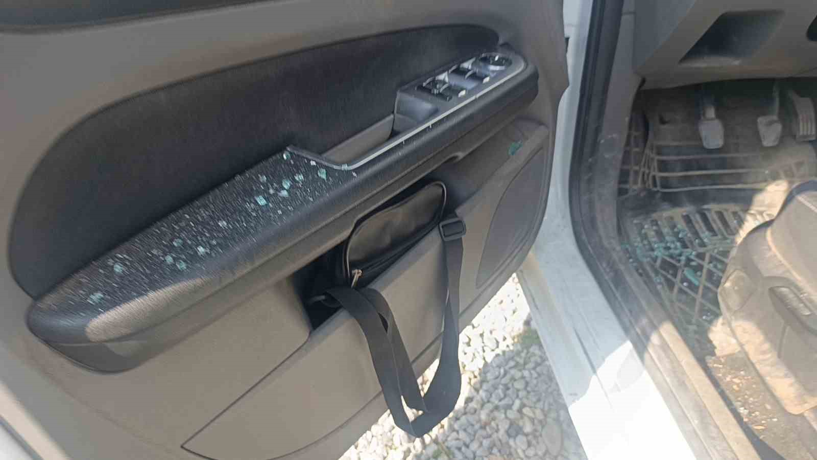 antalyada 16 yasindaki cocuk otomobilin camini kirip 50 bin tl caldi 1 q192pXOE
