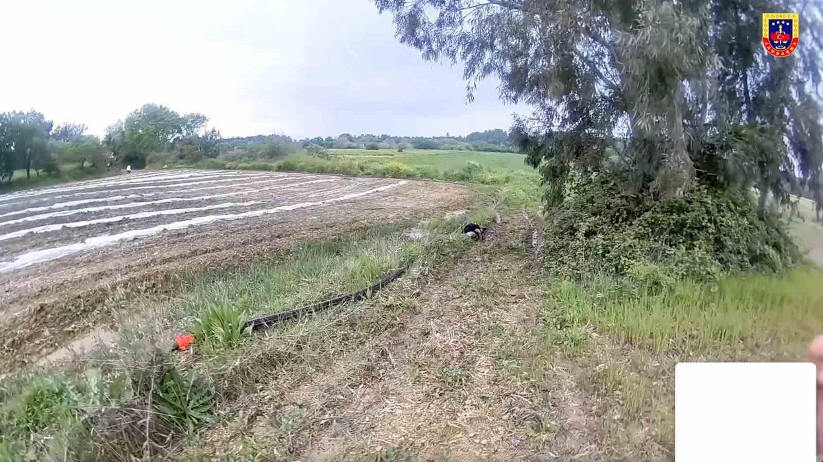 antalyada 2 gundur kayip olarak aranan turist jandarma tarafindan yari baygin halde bulundu 2 4mhDtbH4