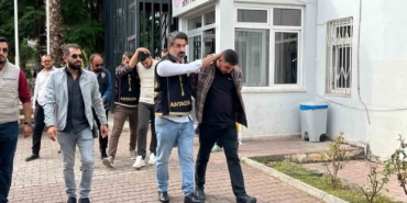 antalyada-2-kisinin-olumuyle-sonuclanan-silahli-kavga-suphelileri-adliyeye-sevk-edildi-7GzmKPgp.jpg