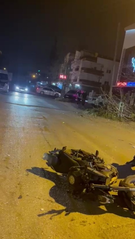 Antalya’da 20 yaşındaki genç motosiklet kazasında hayatını kaybetti 5 antalyada 20 yasindaki genc motosiklet kazasinda hayatini kaybetti 1 kaDvunTb