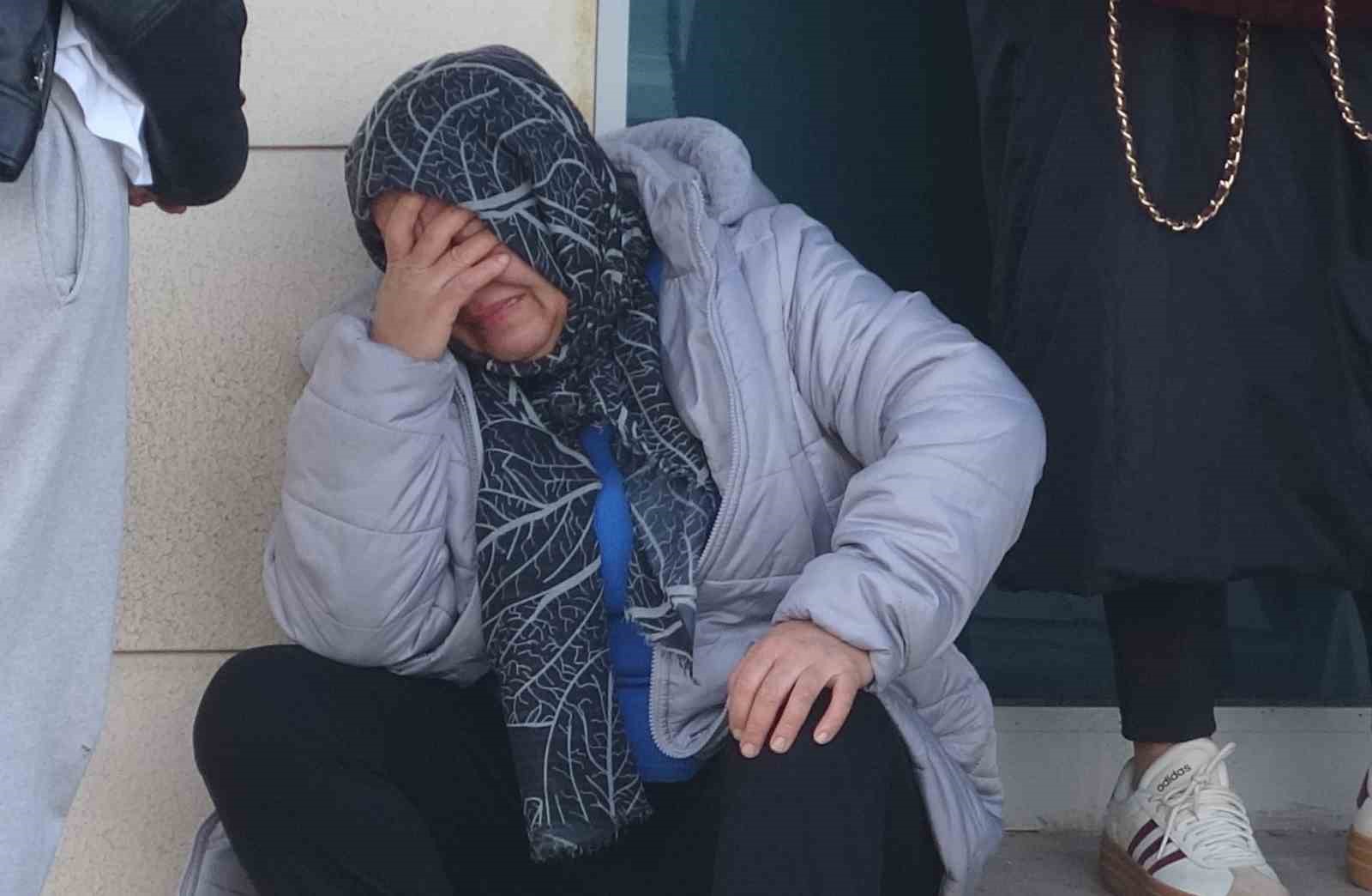antalyada 20 yerinden bicaklayarak oldurdugu gencin telefonunu foseptik cukuruna atmis 4 wHCmXju1