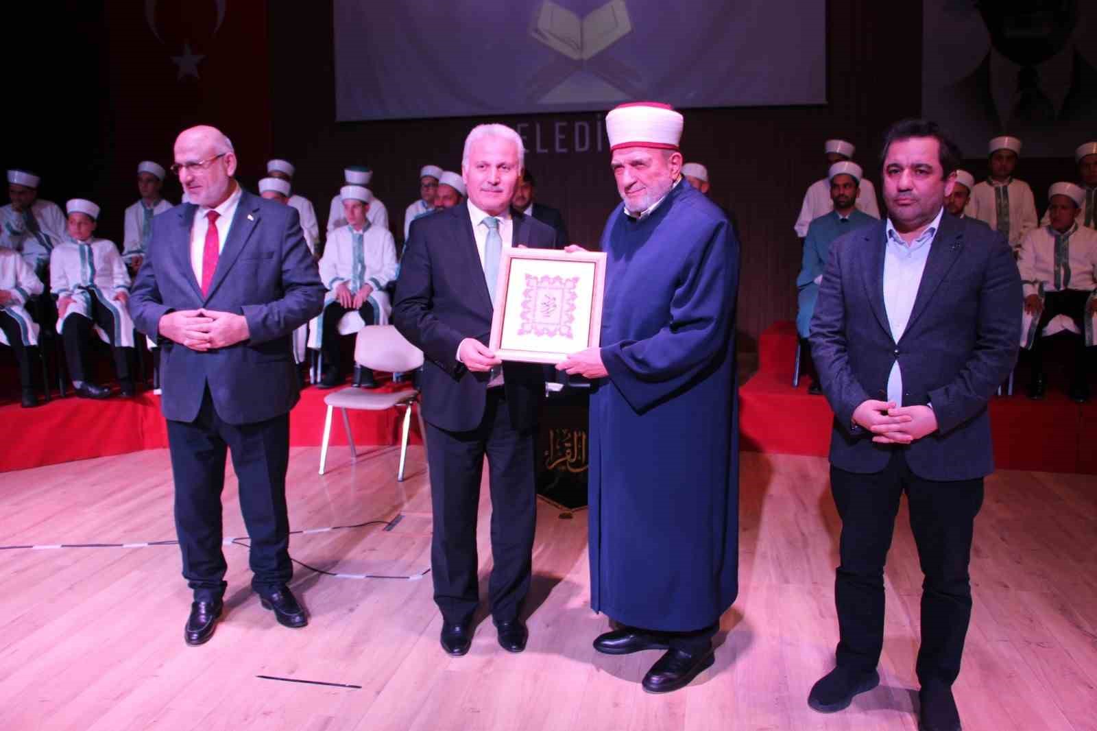 antalyada 27 hafiz icin icazet toreni 1