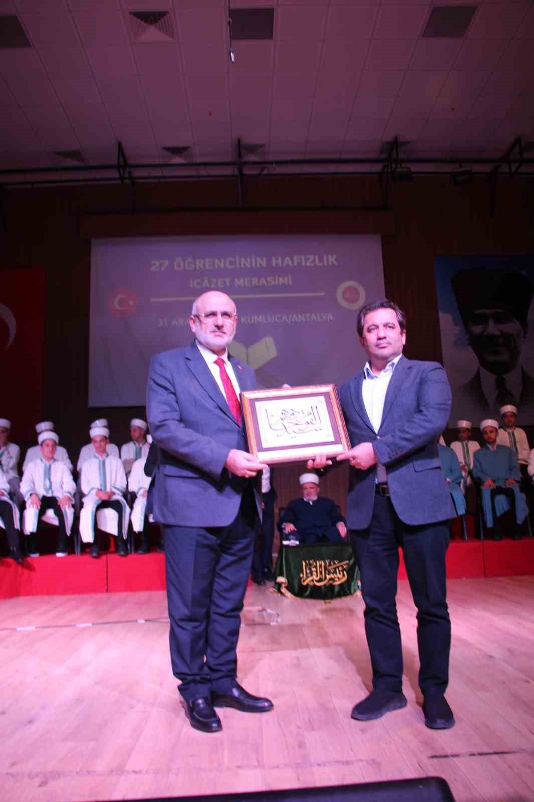 antalyada 27 hafiz icin icazet toreni 12 agO3MaOX