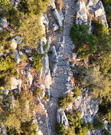 antalyada-3-bin-650-metrelik-tarihi-kervan-yolu-rotasi-dron-ile-goruntulendi-7P6UCbyA.jpg