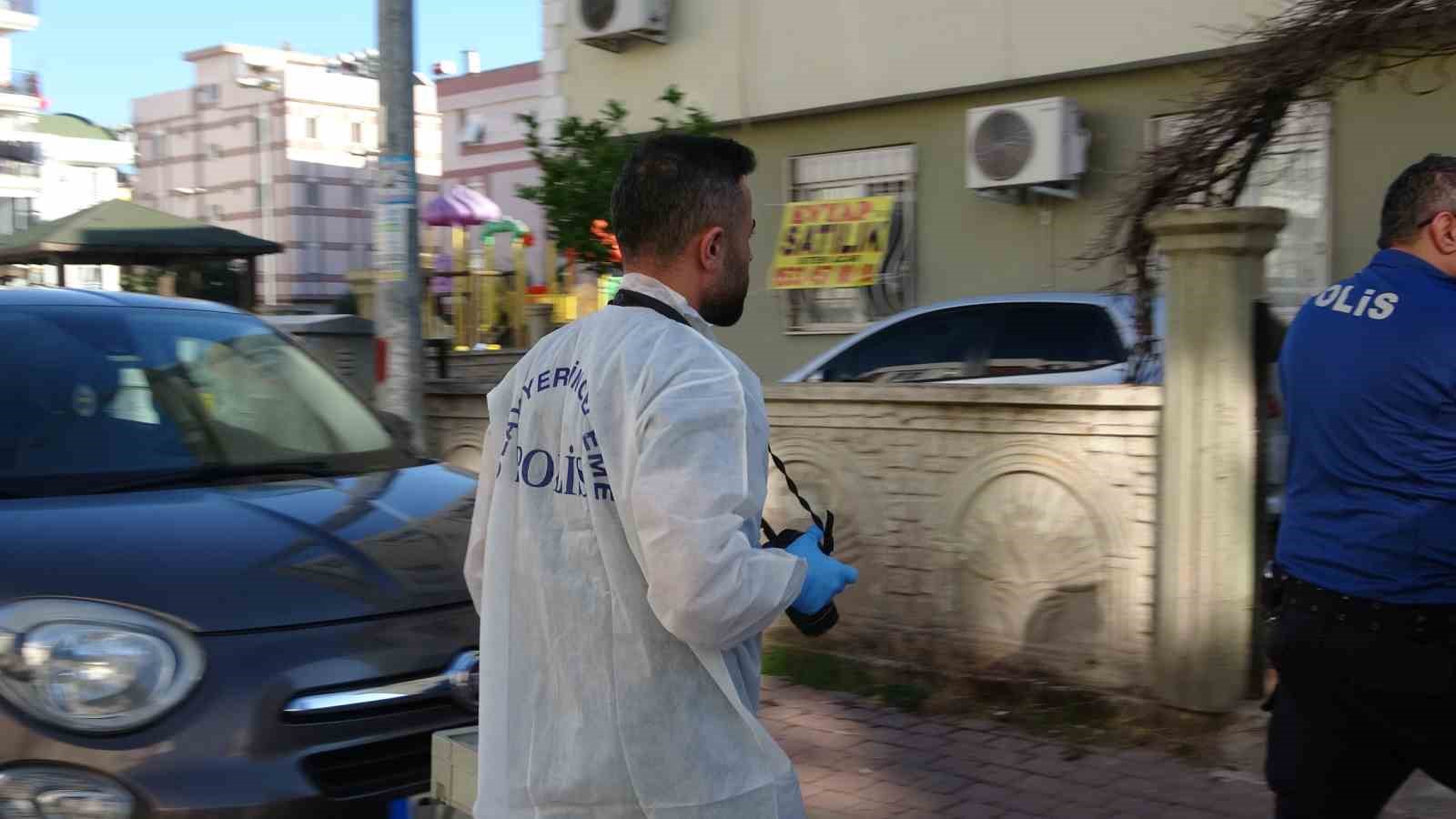 antalyada 30 yasindaki genc evinde olu bulundu 0 FzJKucIi