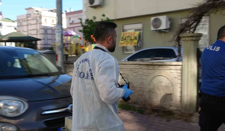 antalyada-30-yasindaki-genc-evinde-olu-bulundu-Bc39Mefj.jpg