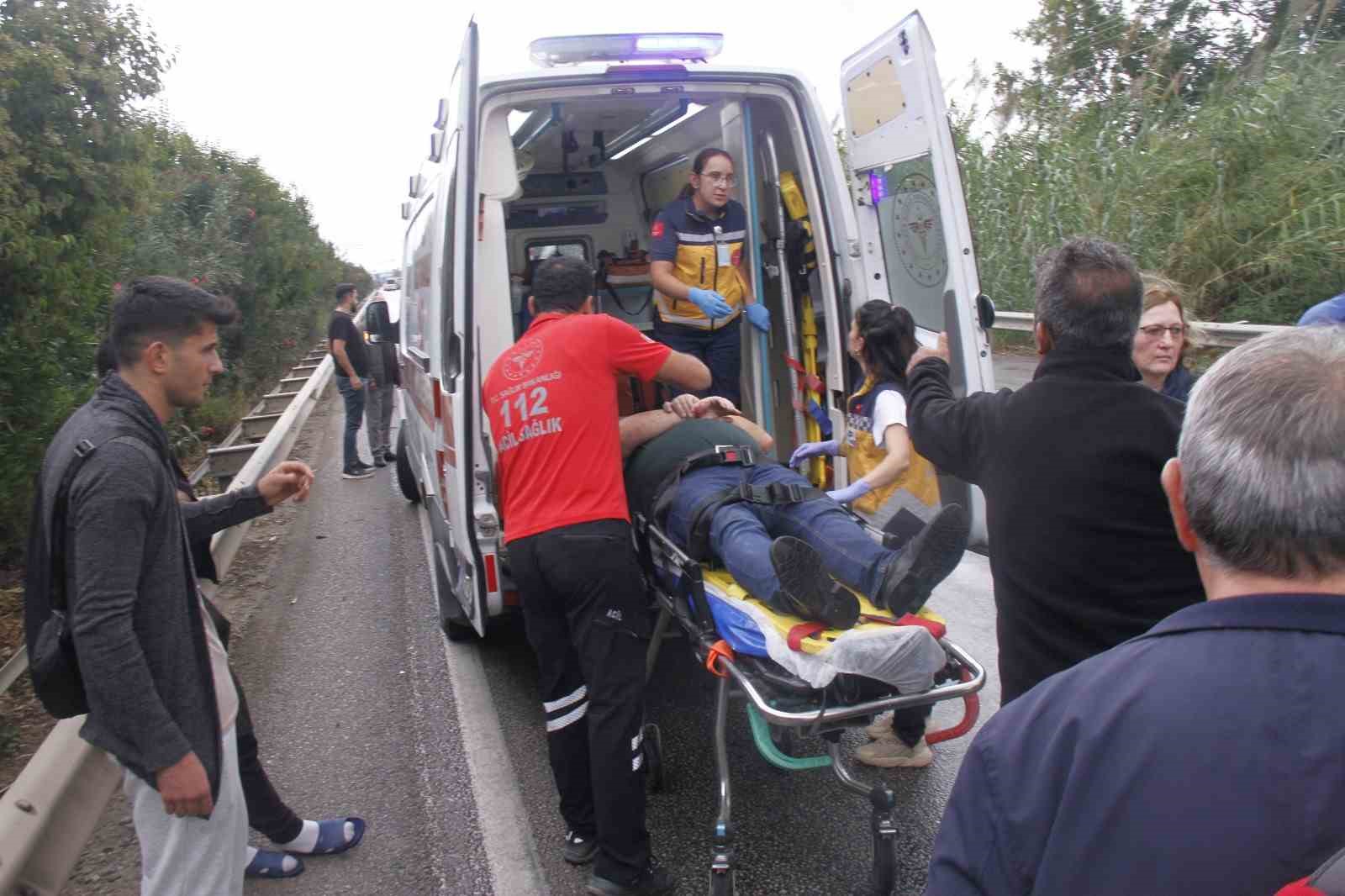 antalyada 4 aracli zincirleme kaza 2 alman turist yaralandi 0 ySCsWKGW