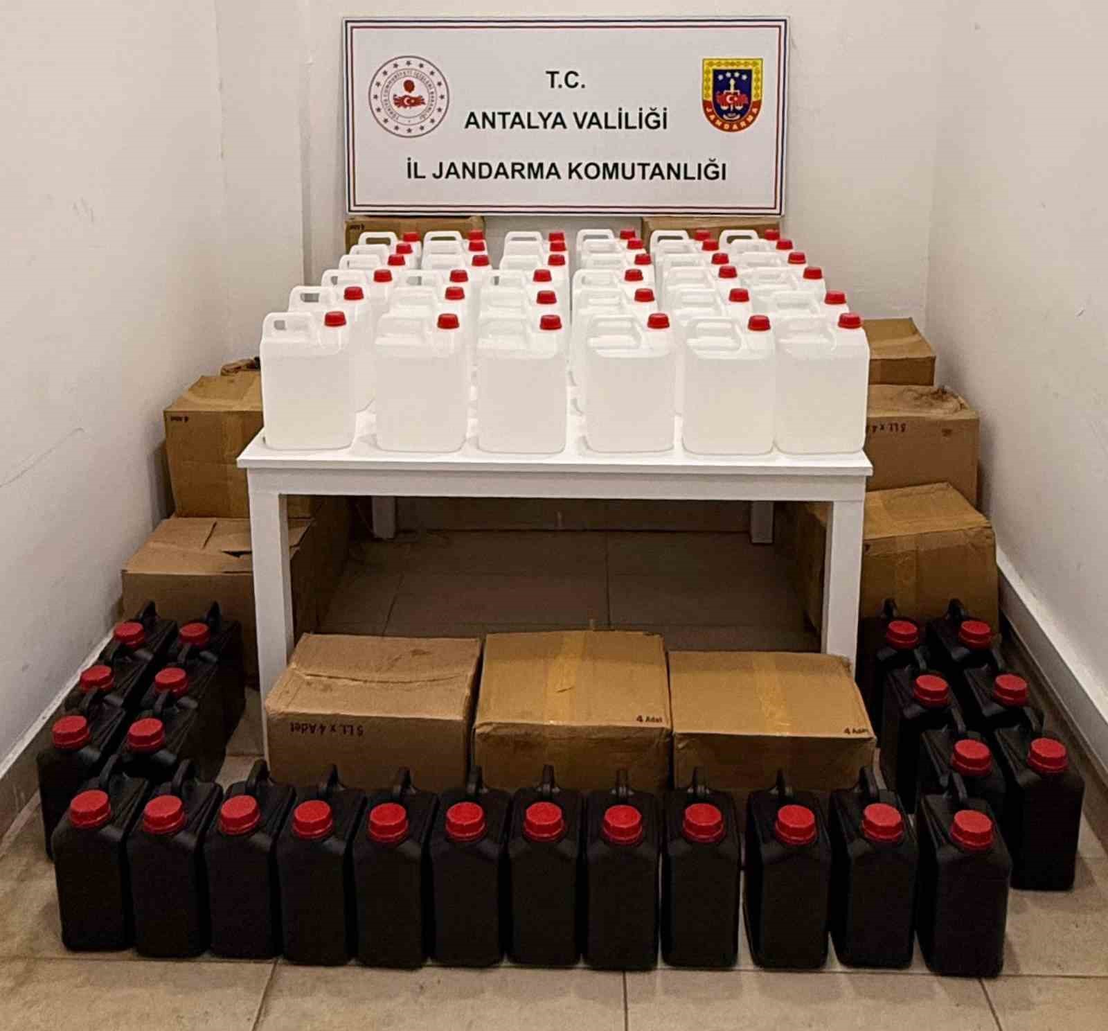 antalyada 550 litre kacak etil alkol ele gecirildi 0 rhnsuwe6