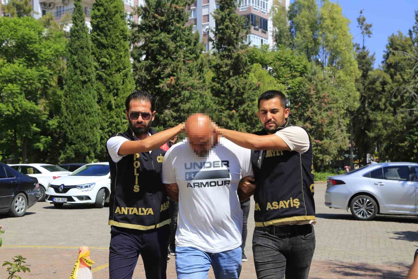 antalyada 9 kursunlu kadin cinayetinde iyi hal indirimi anneyi gozyaslarina bogdu 0 ZrZ3mUgU