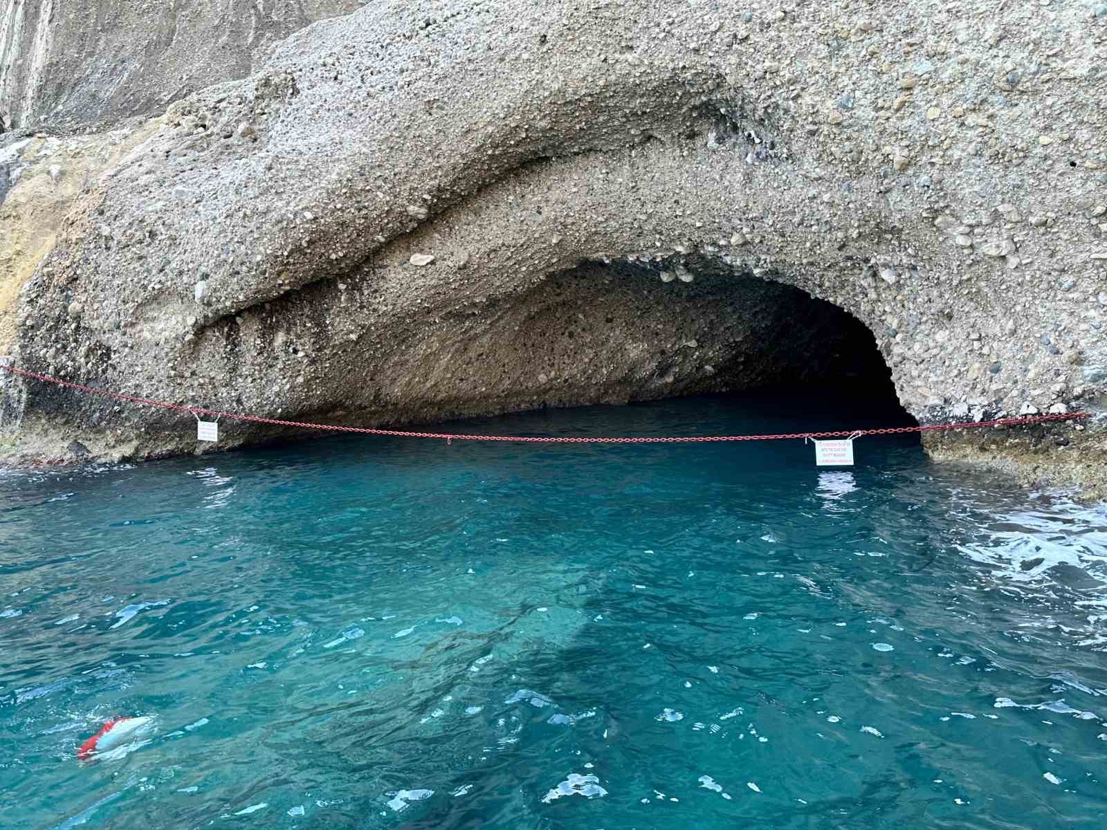 antalyada akdeniz foklarinin yeni yasam alani kesfedilip koruma altina alindi 3 vubQUkJ7