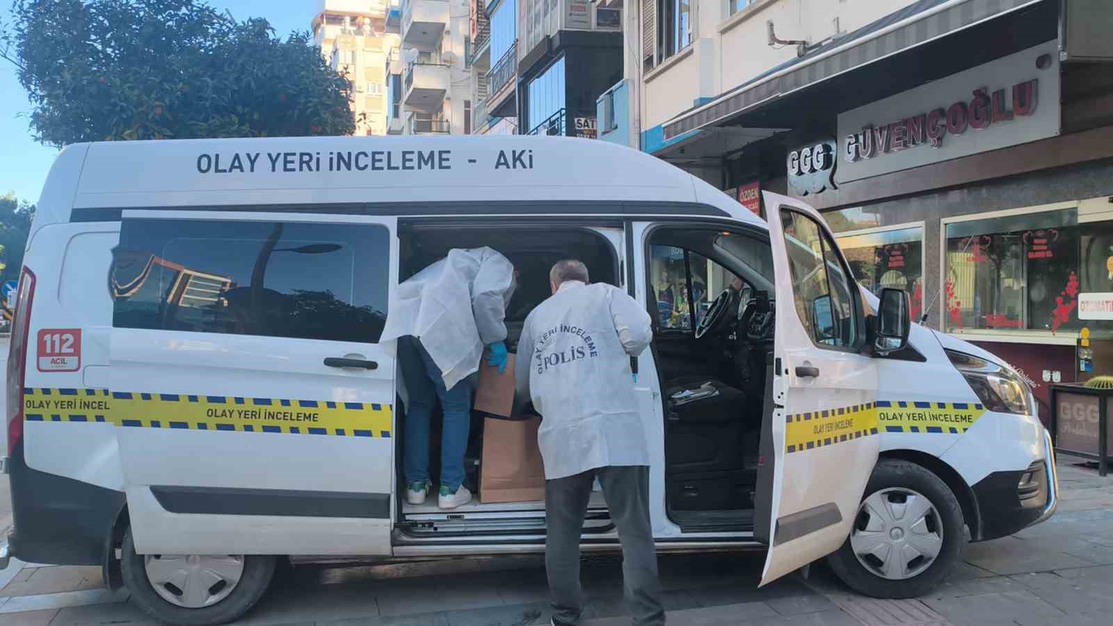antalyada alacak verecek tartismasi cinayetle sonuclandi 4 h1s6ivzQ