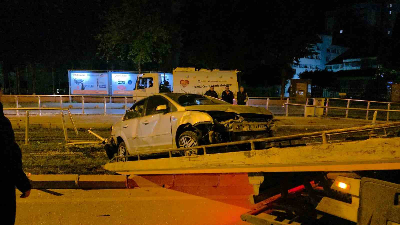 antalyada alkollu surucu tramvay duragina daldi 1 p21q7yt9
