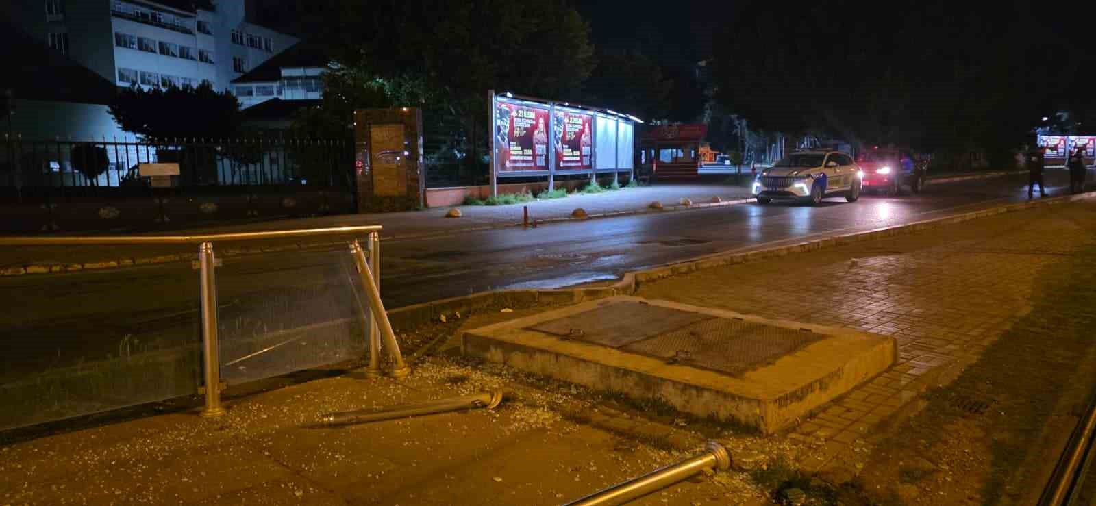 antalyada alkollu surucu tramvay duragina daldi 3 XMHSndVI