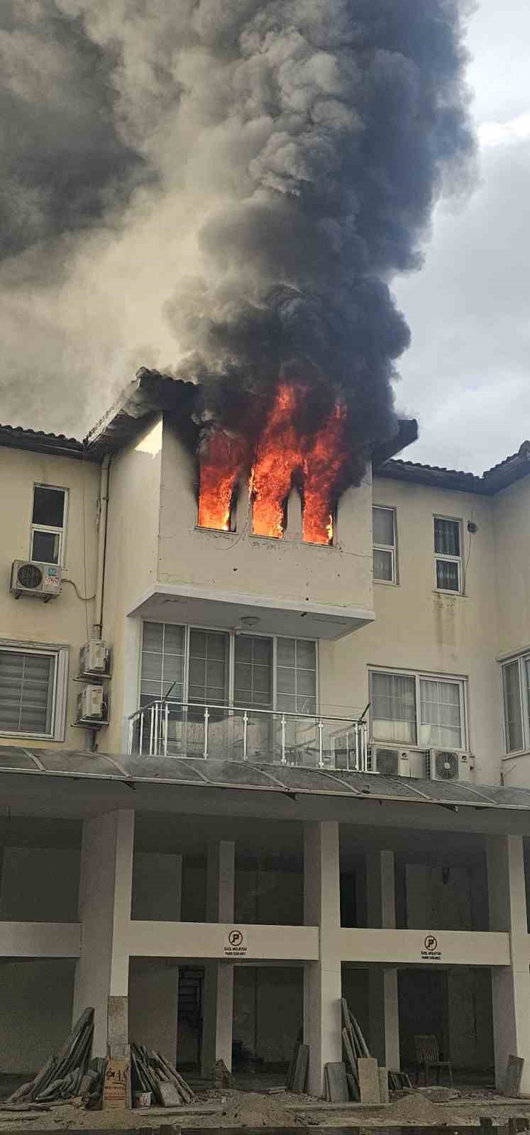antalyada apartman dairesi alev alev yandi 9 3VpEaP5s