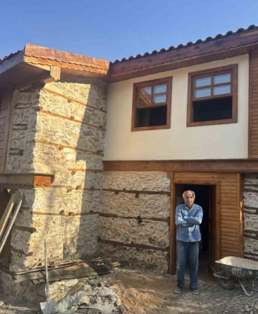 antalyada-ata-mirasi-tarihi-dugmeli-evler-restore-ediliyor-Hc4UR8F9.jpg