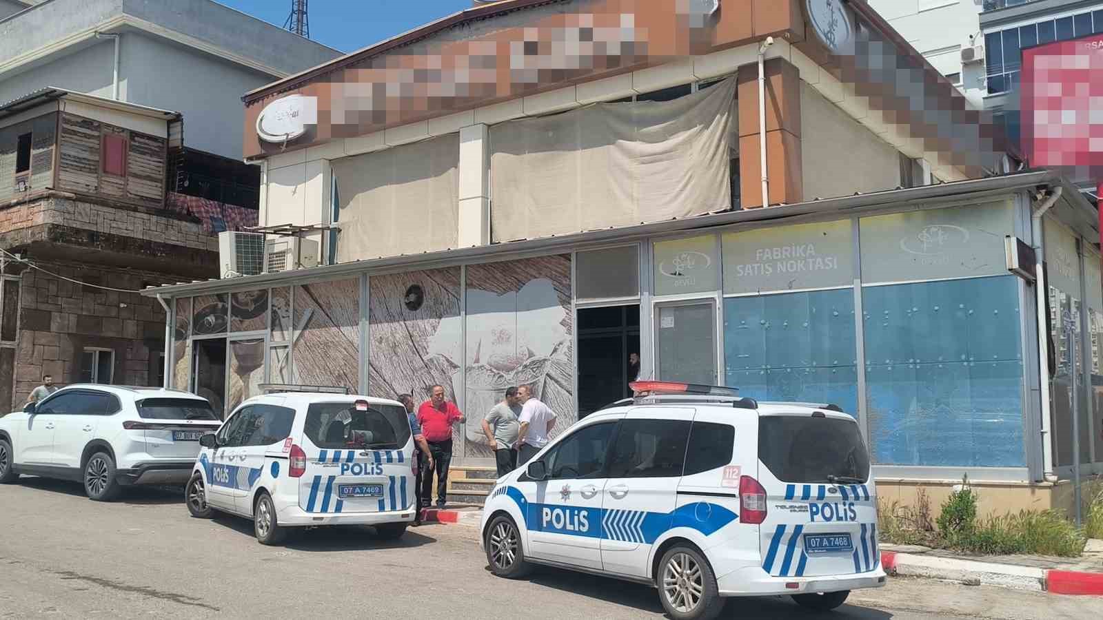 antalyada baklava ve lokum uretim tesisinde kazan patladi 1 yarali 2 pwiKLr8W