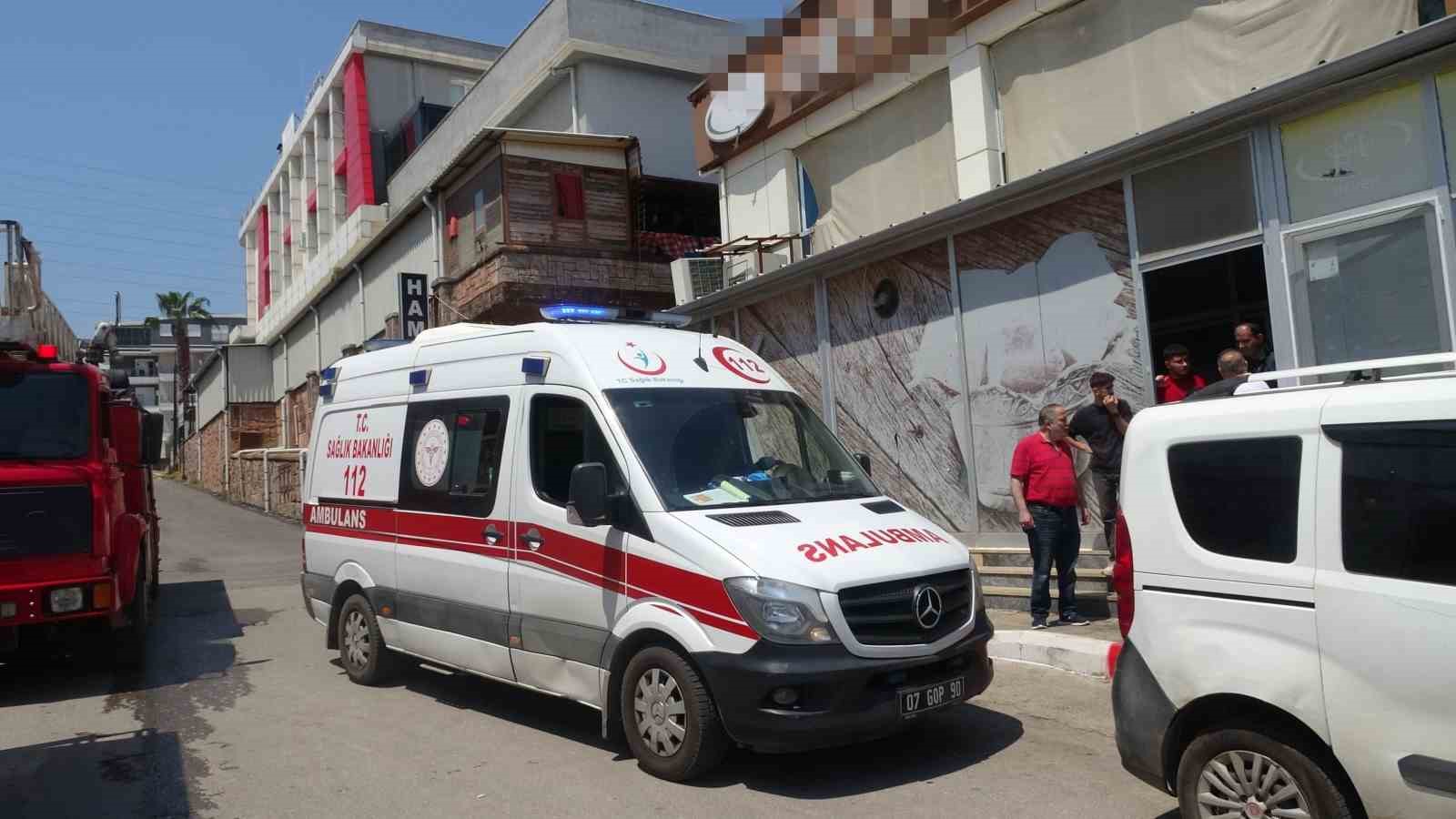 antalyada baklava ve lokum uretim tesisinde kazan patladi 1 yarali 3 dK2LkzmB