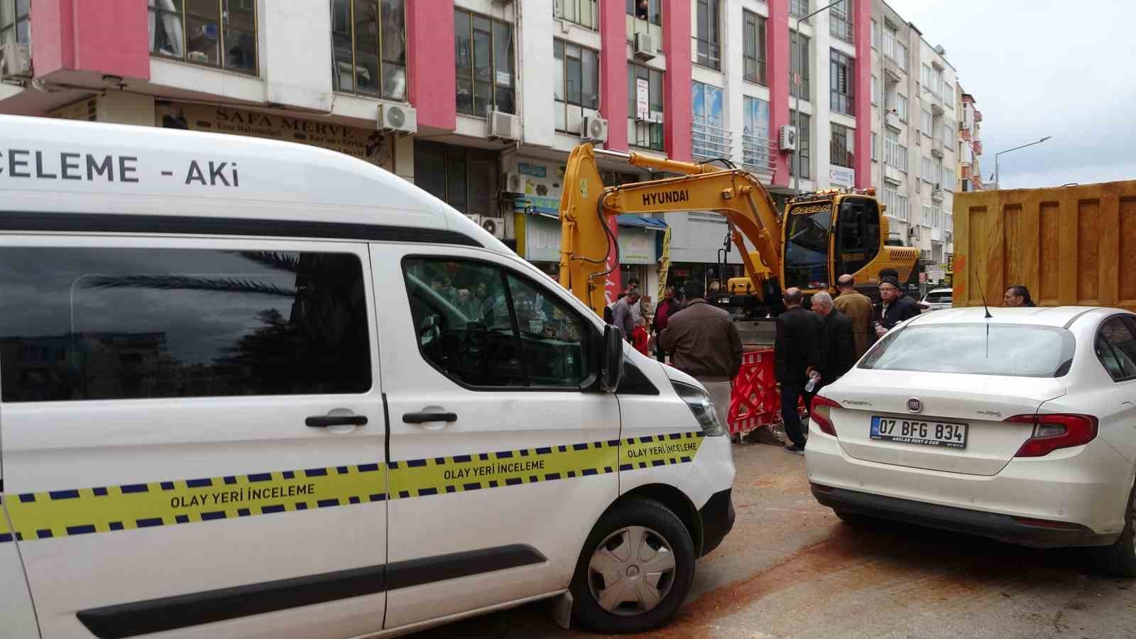 antalyada belediye kazisinda kemik parcalari bulundu 4 uOUzBtm5