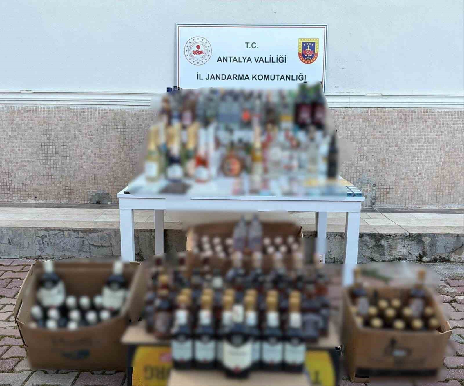 antalyada bin 150 litre kacak alkol ele gecirildi 0 3mE8fM4M