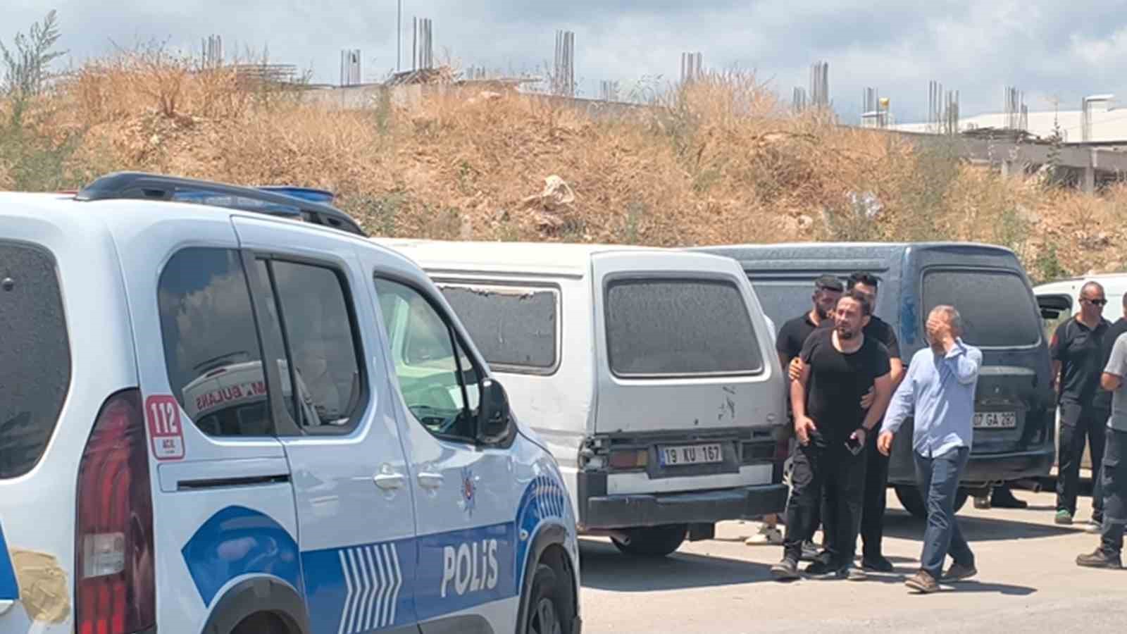 antalyada bir kisi arac icince olu bulundu yakinlari sinir krizi gecirdi 0 5WNqX1vp