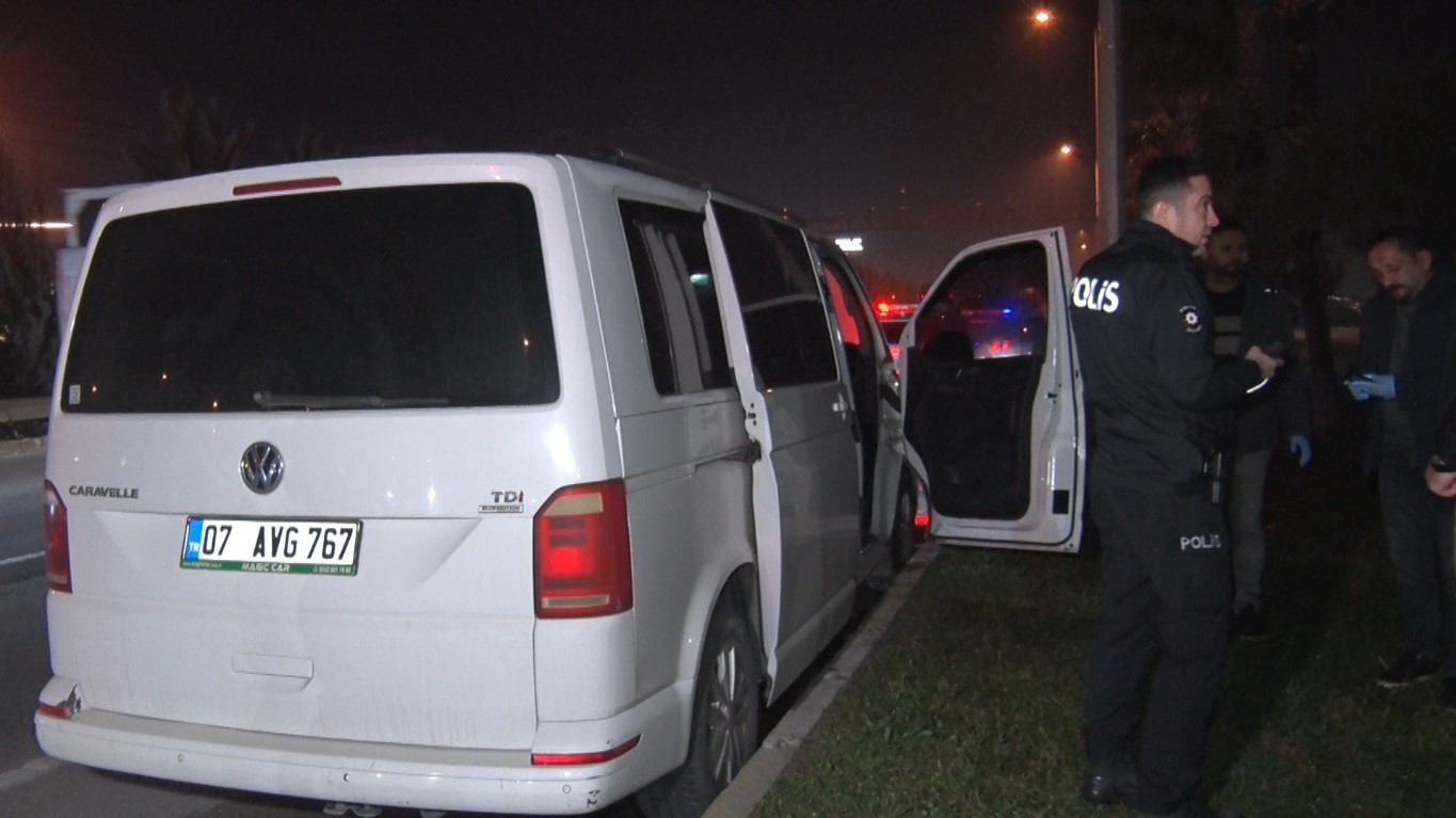 antalyada bir kisi park halindeki aracta olu bulundu 7 q3bEB4hB