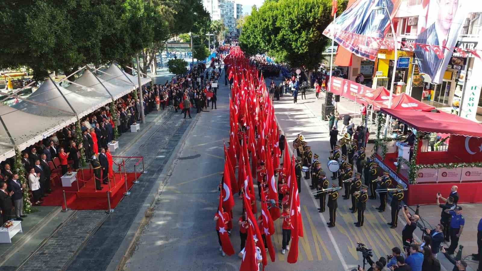 antalyada cumhuriyetin 102nci yili kutlamalari 2