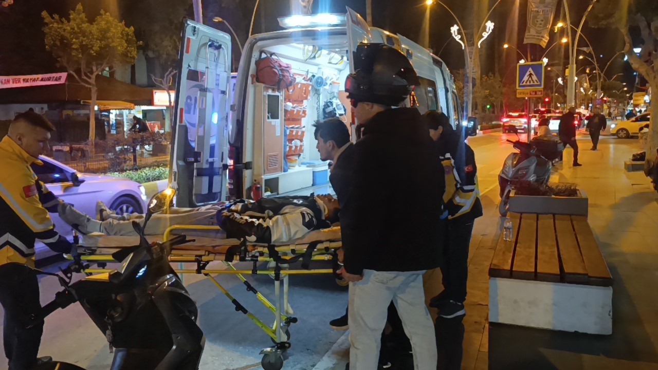 antalyada devrilen motosikletin surucusu yaralandi 2