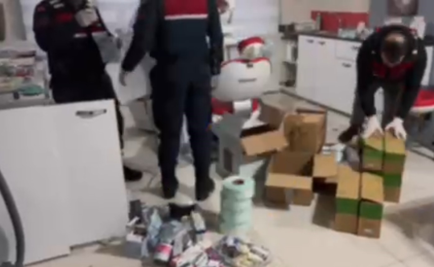 antalyada diplomasiz kacak dis tedavisi yapan supheliye operasyon 3 gfyXBnzR