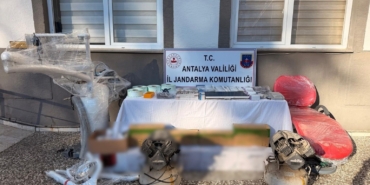 antalyada-diplomasiz-kacak-dis-tedavisi-yapan-supheliye-operasyon-N1AhaHGY.jpg