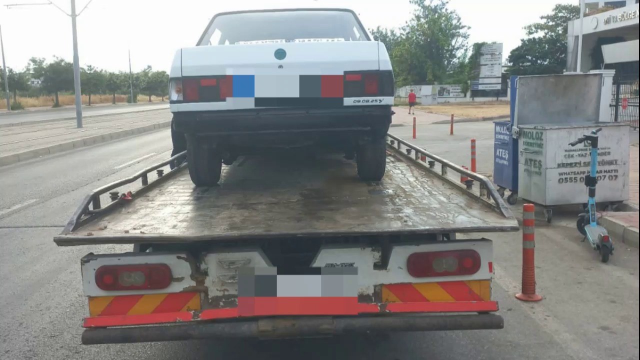 Antalya’da drift yapan sürücüye adli ve idari işlem 4 antalyada drift yapan surucuye adli ve idari islem 0 qrHrXqkV