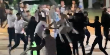antalyada-dugunde-cikan-kavgada-sandalyeler-havada-ucustu-ortalik-savas-alanina-dondu-713ls55b.jpg