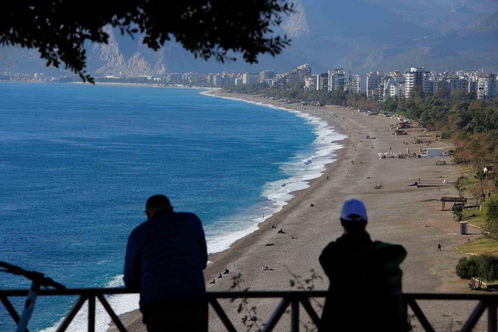 antalyada dun yagmur ve firtina bugun deniz keyfi 5 AhhXhpOf