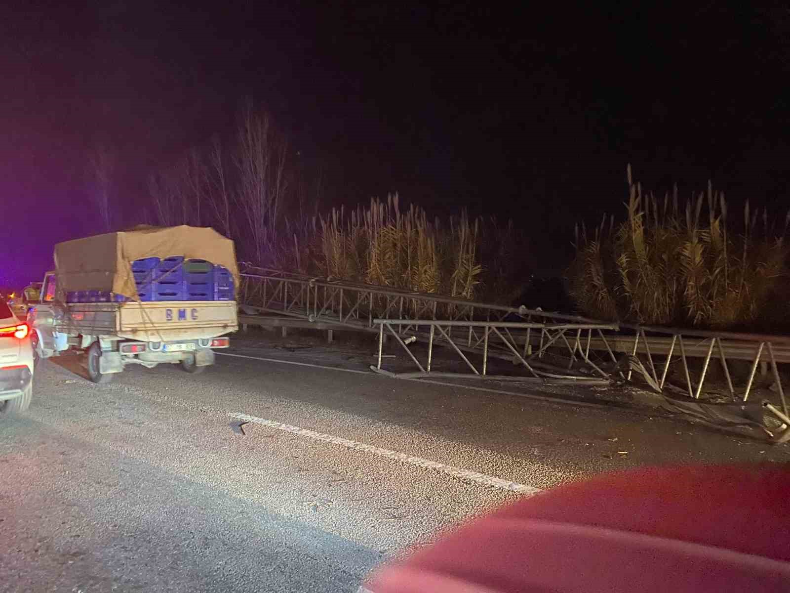 antalyada eds diregine carpan tir devrildi 2 yarali 7