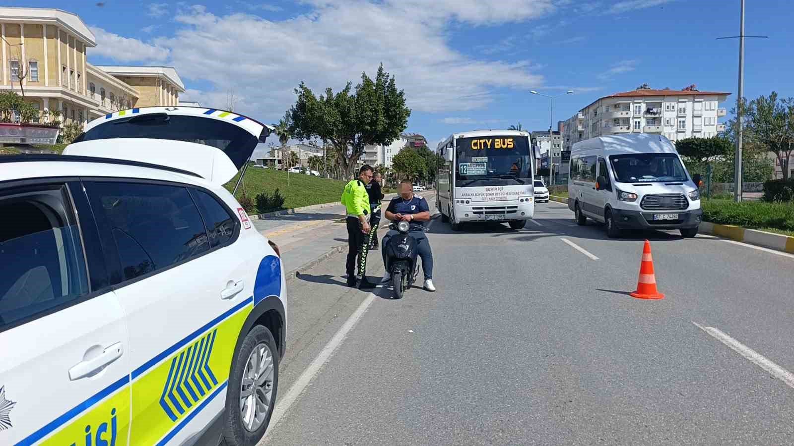antalyada elektrikli bisiklet surucusune 126 bin tl ceza 2