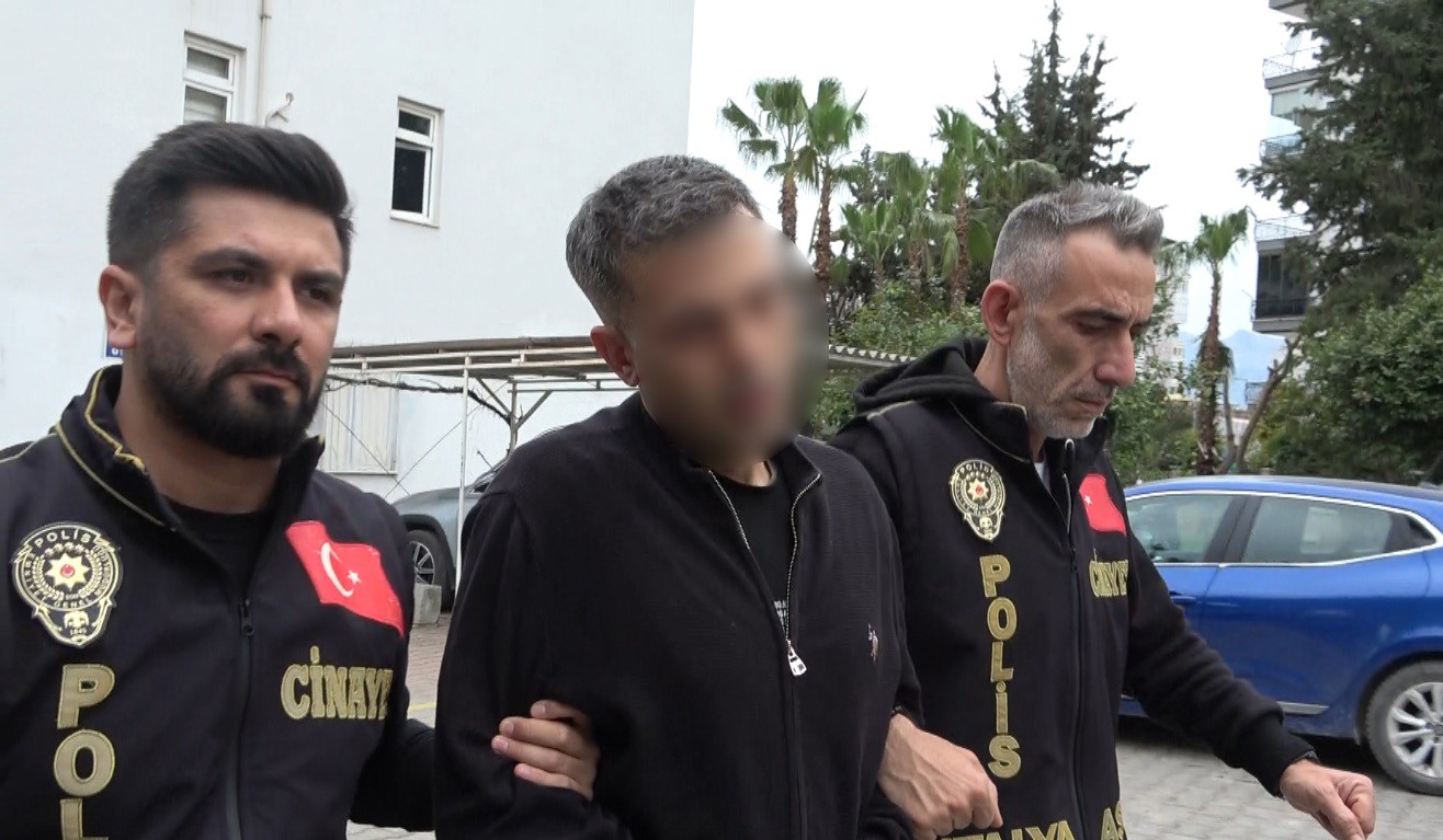 antalyada esnaf kavgasindaki cinayet zanlisi boyle olsun istemezdim 0 2RAJ2jcu