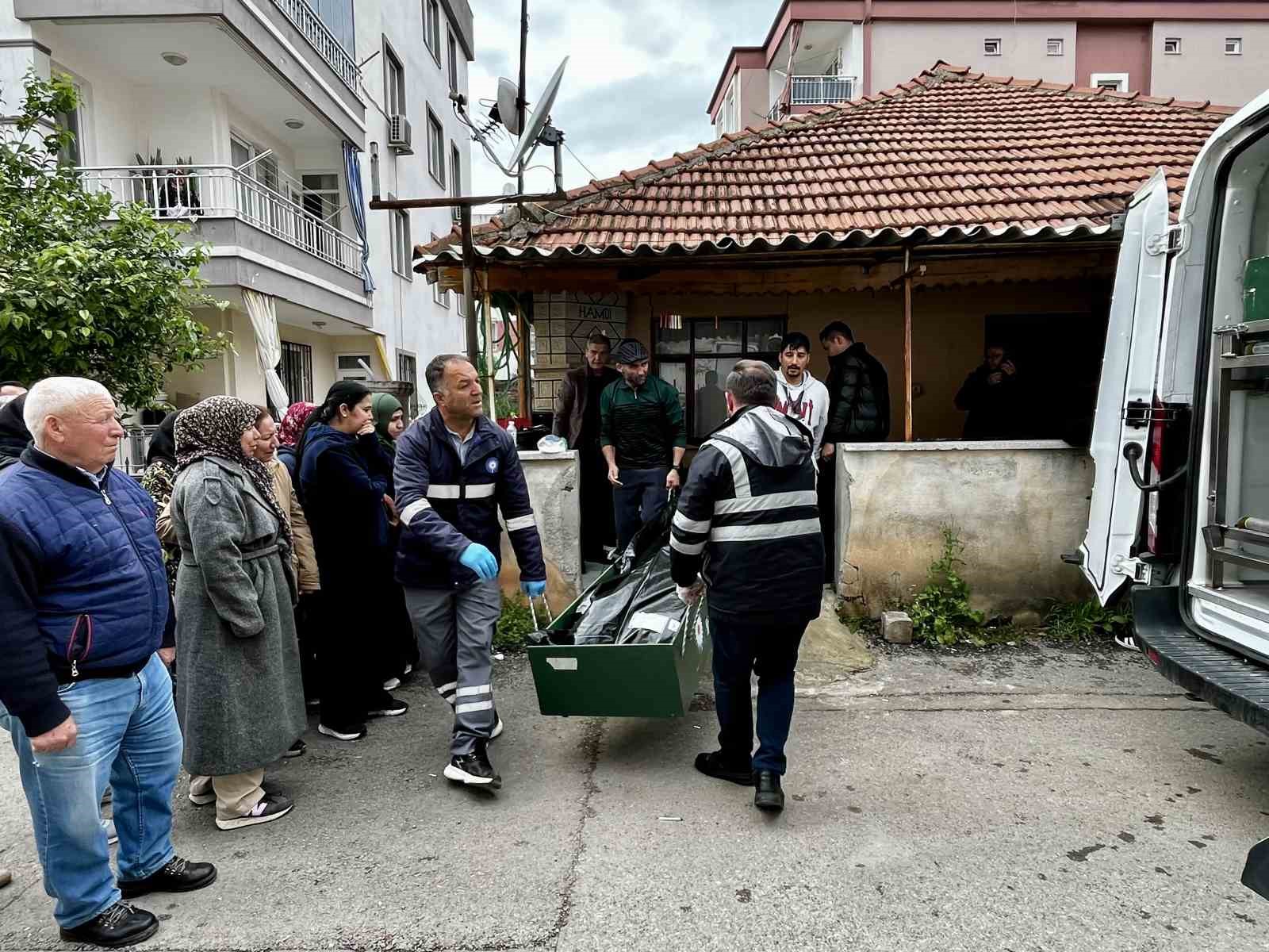 antalyada evde olu bulunan gencin teyzesinden yurek yakan agit dayanamam ben icim yaniyor 12 d1jiifUk
