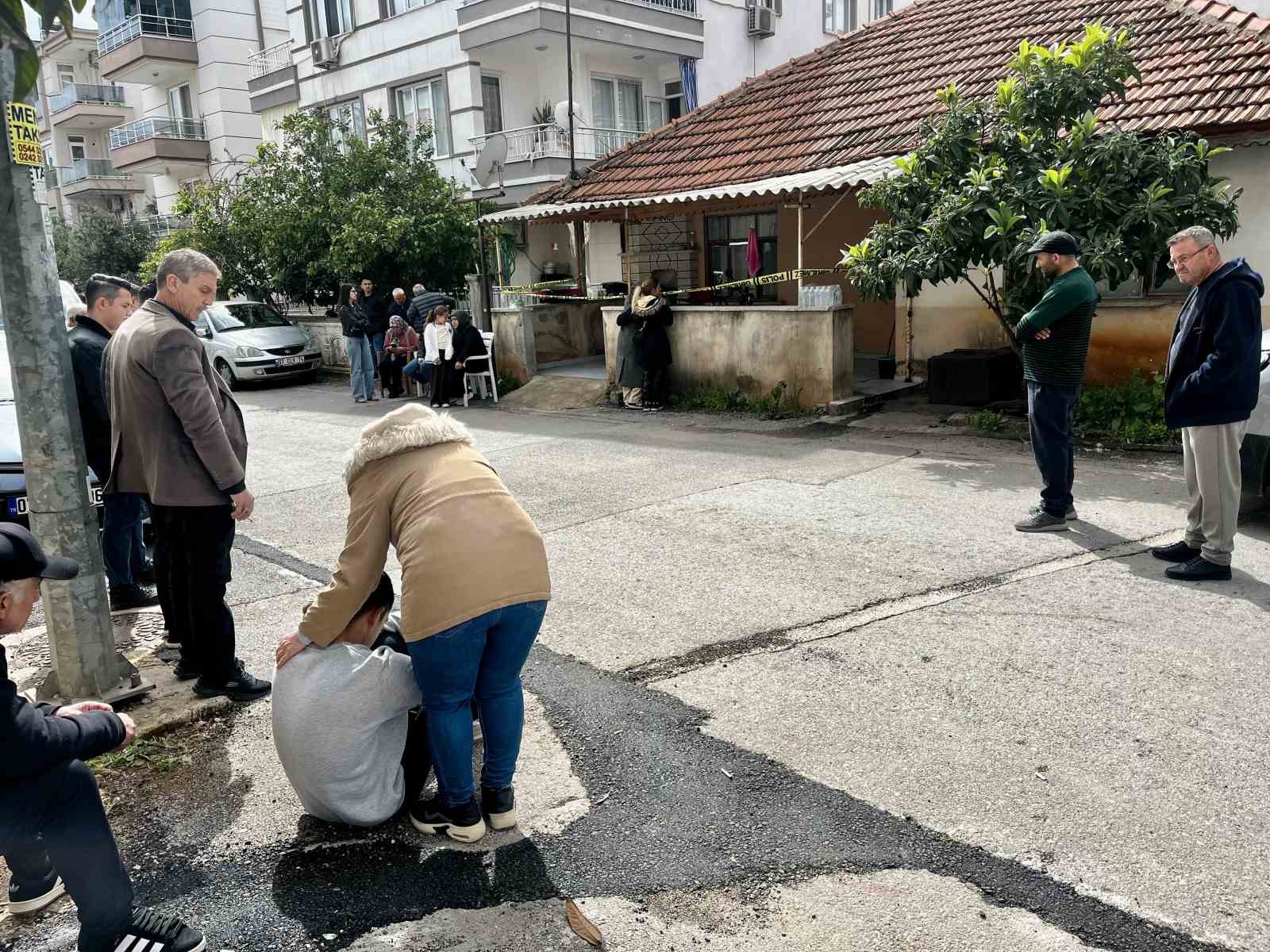 antalyada evde olu bulunan gencin teyzesinden yurek yakan agit dayanamam ben icim yaniyor 9
