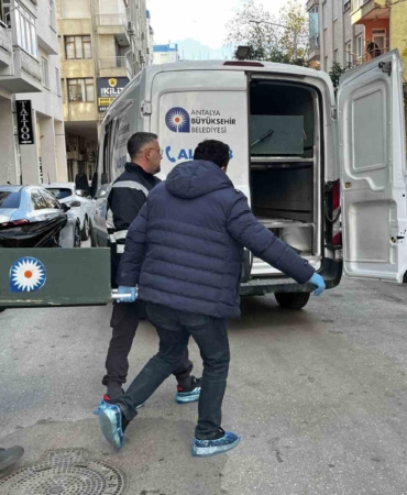 antalyada-evinde-olu-bulunan-yasli-kadinin-kizi-ve-erkek-arkadasi-tutuklandi-BUbrpdls.jpg