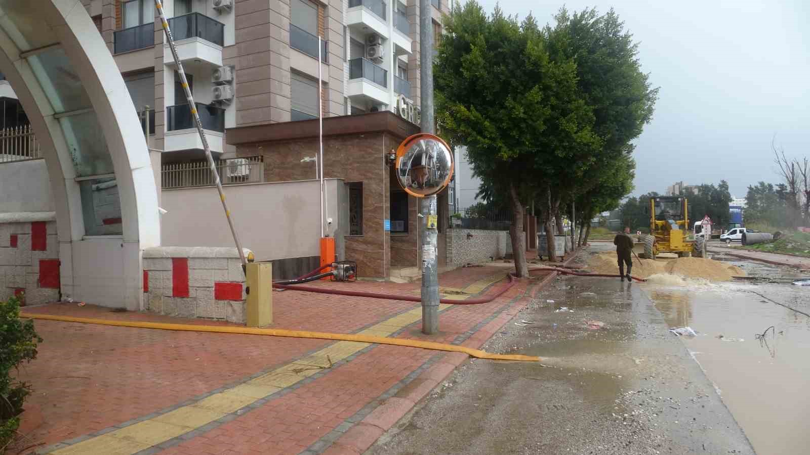 antalyada felaketin bilancosu gun agarinca ortaya cikti 7 AFaCspmp