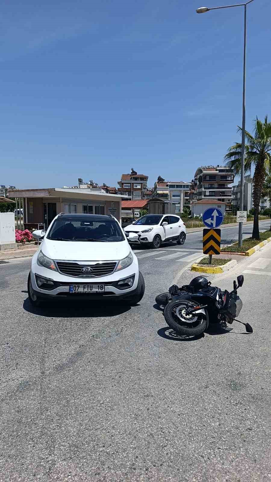Antalya’da göz göre göre kaza kameraya yansıdı 8 antalyada goz gore gore kaza kameraya yansidi 4 5G8aL9KX