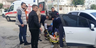 antalyada-hafif-ticari-arac-ile-otomobil-carpisti-1-yarali-EtkCrNxu.jpg