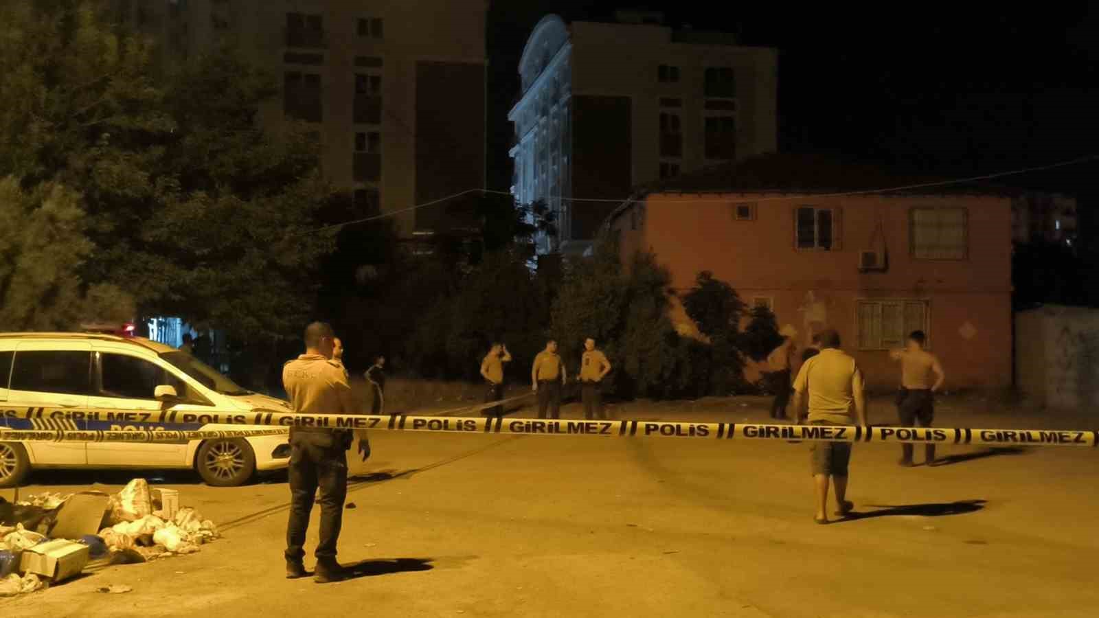 Antalya’da iki grup arasında çıkan kavgada silahlar konuştu: 3 yaralı 6 antalyada iki grup arasinda cikan kavgada silahlar konustu 3 yarali 2 ginO4Sk5
