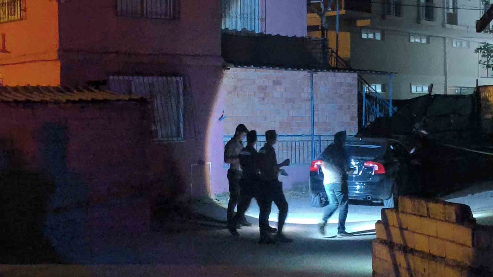 Antalya’da iki grup arasında çıkan kavgada silahlar konuştu: 3 yaralı 10 antalyada iki grup arasinda cikan kavgada silahlar konustu 3 yarali 6