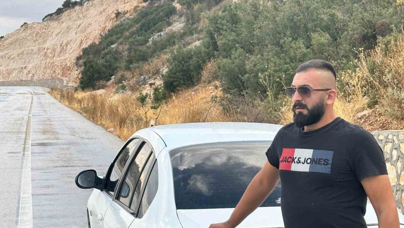 antalyada iki otomobilin kafa kafaya carpistigi kaza kamerada 1 olu 3 2hP7nLYE