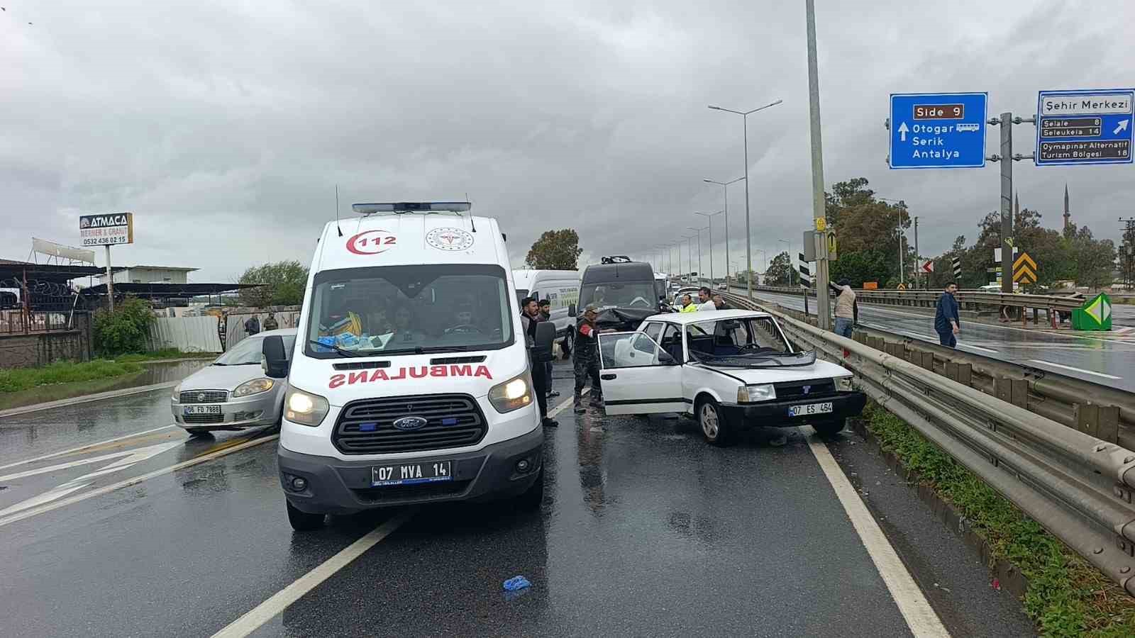 antalyada intihar tesebbusu gibi kaza guvenlik kamerasinda 2 CLrTbQMq