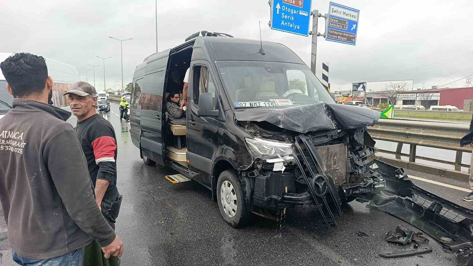 antalyada intihar tesebbusu gibi kaza guvenlik kamerasinda 4 gmRFQaPw