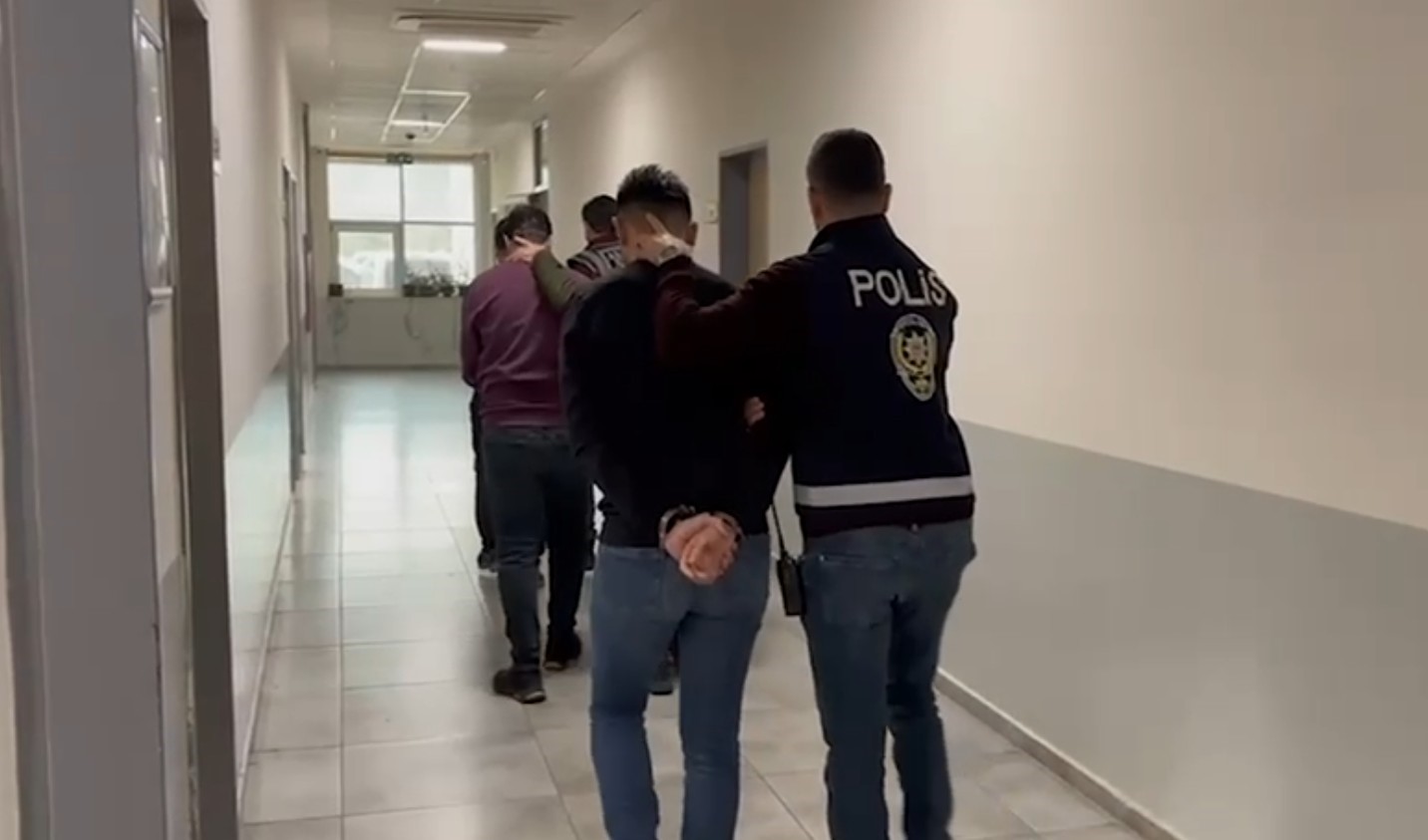 Antalya’da "istihbaratçı" yalanıyla 3,5 milyonluk vurgun yaptılar 7 antalyada istihbaratci yalaniyla 35 milyonluk vurgun yaptilar 3 4s9UlLn1