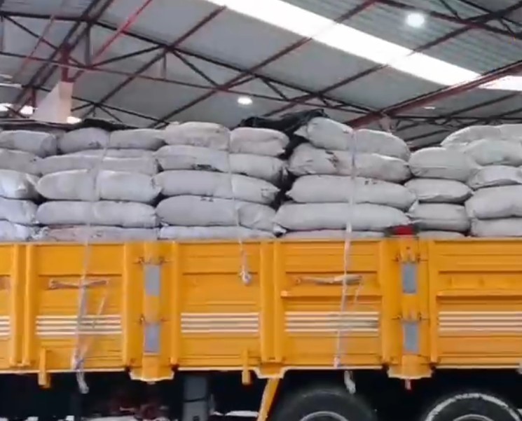 antalyada kacak kozmetik uretimi yapilan depoya baskin 65 milyon liralik sahte urun ele gecirildi 6drYkwUO